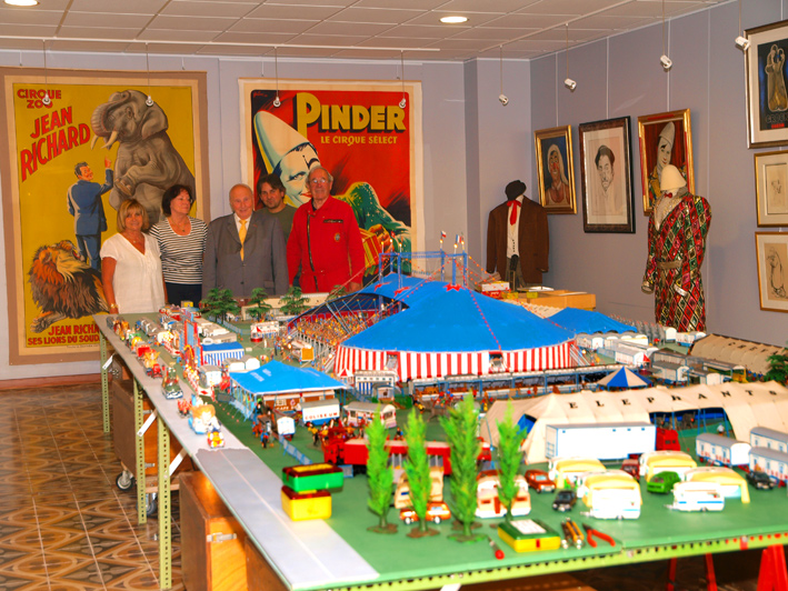 Maquette cirque Thièche