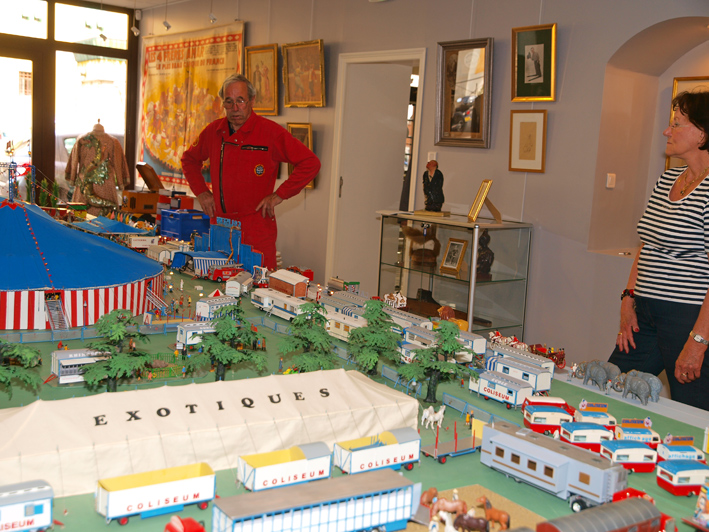 Maquette cirque Thièche