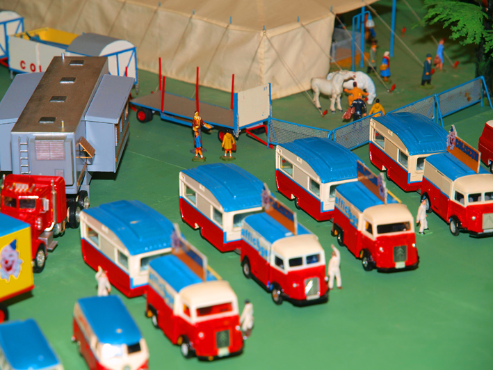 Maquette cirque Thièche