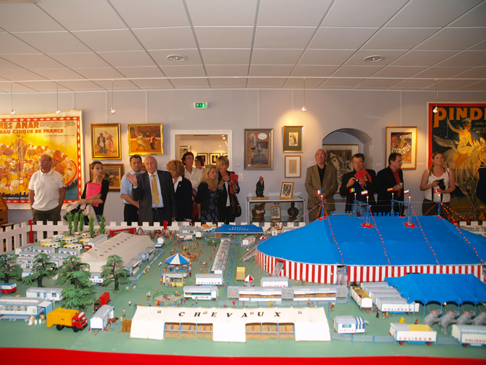 Cirque-enchante_Presentation-a-la-presse