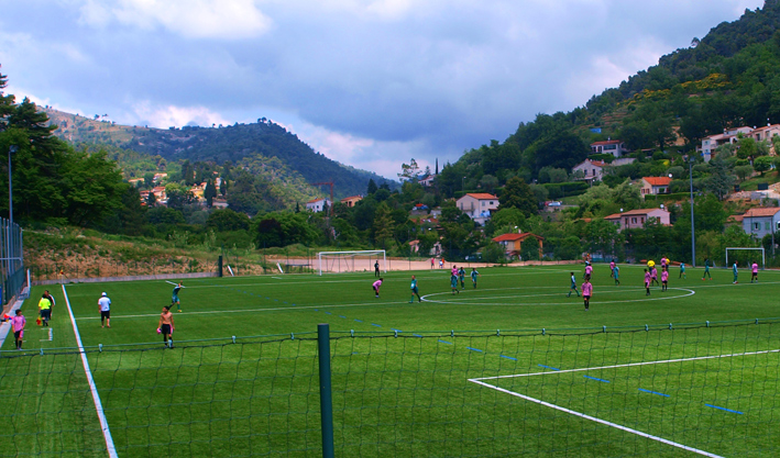 Stade en synthétique