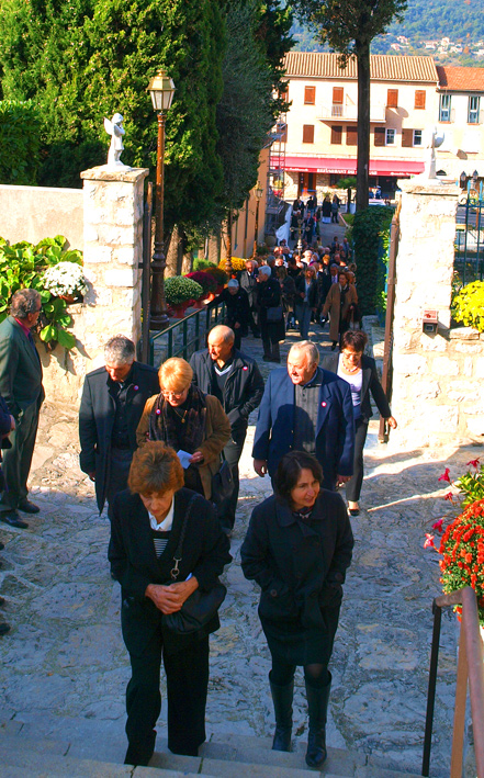 Montée au cimetière