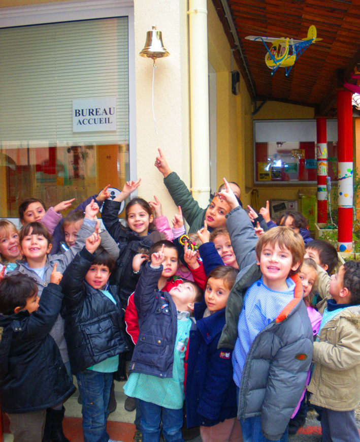 Cloche de la maternelle