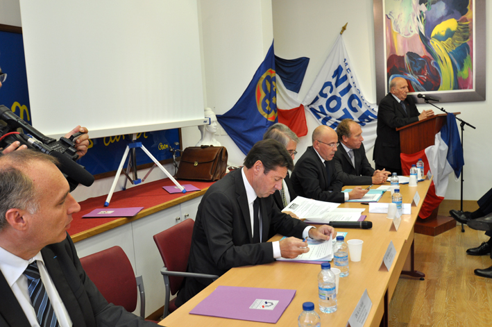 Maires