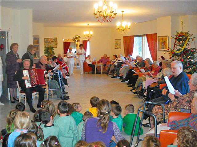 Maternelle_Noel-a-la-Gorghette_24-12-12