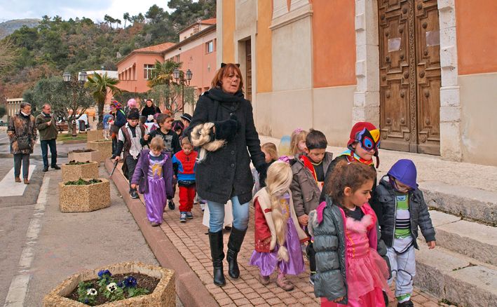Carnaval-des-ecoles_15-02-13