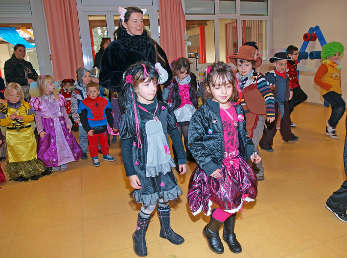 Carnaval-des-ecoles_15-02-13