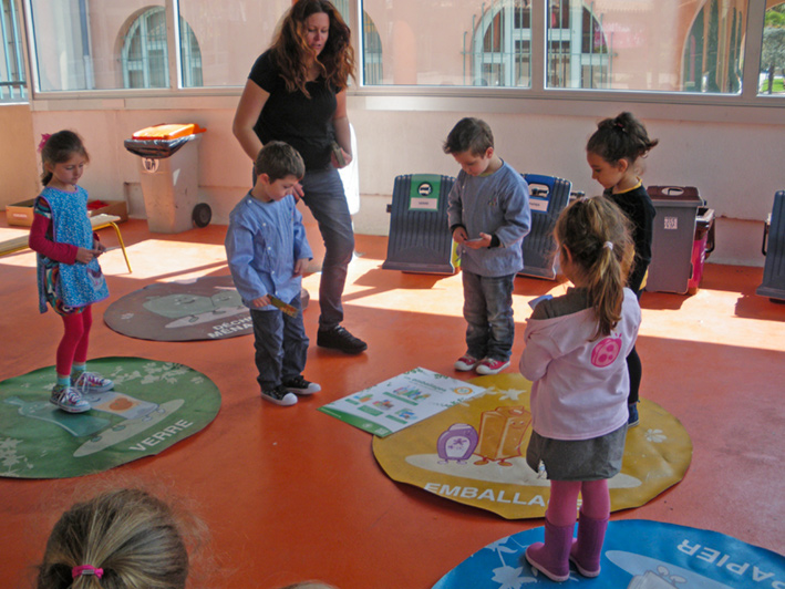 La maternelle et le tri sélectif: apprendre très tôt à soigner la planète