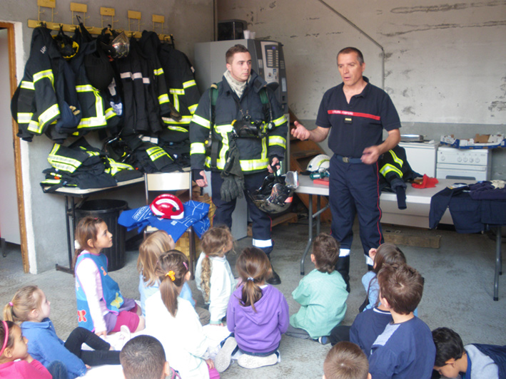 la maternelle chez les pompiers