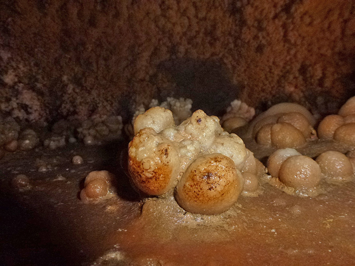 Grottes