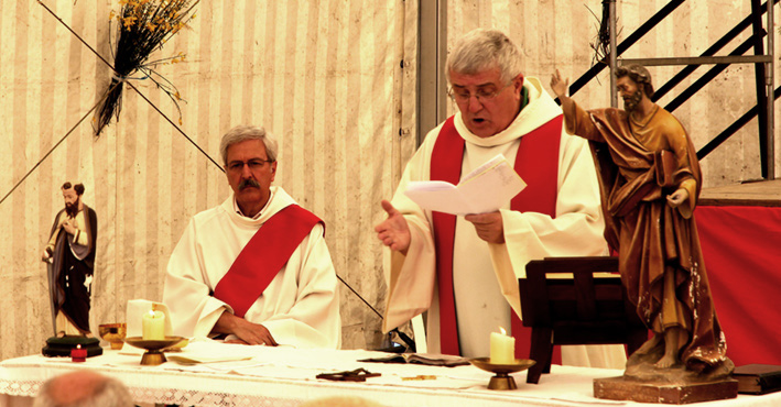 Sts-Pierre-Paul-Messe-Procession_30-06-13