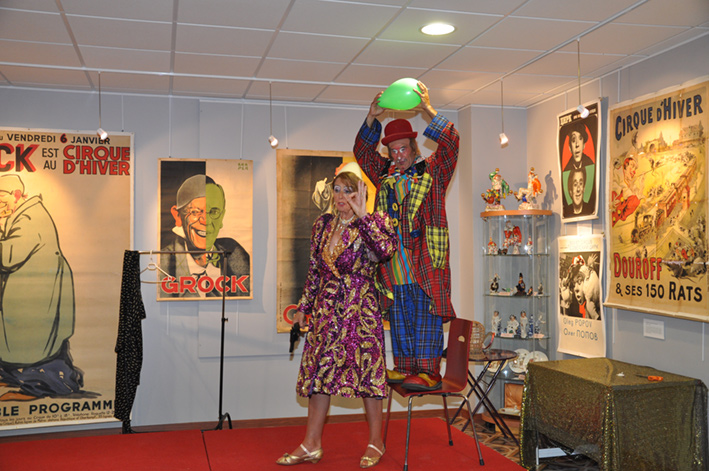 Expo-Clowns_10-07-13