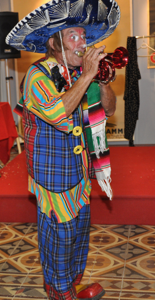 Expo-Clowns_10-07-13
