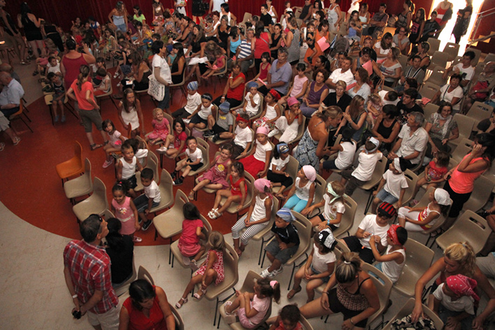 Centre-aere-spectacle-final_01-08-13