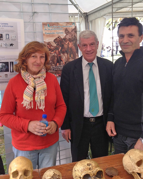 Village-des-sciences-a-Valrose_oct-2013a.jpg