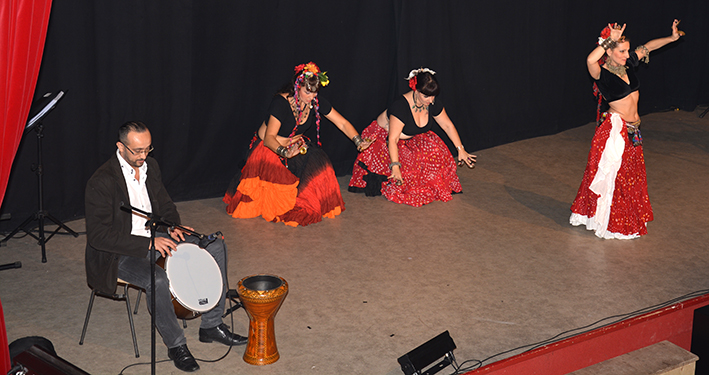 danse orientale de l'association Etats d'Ames
