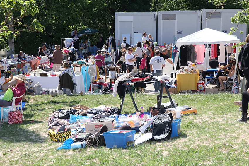 Brocante à Plan d'Ariou