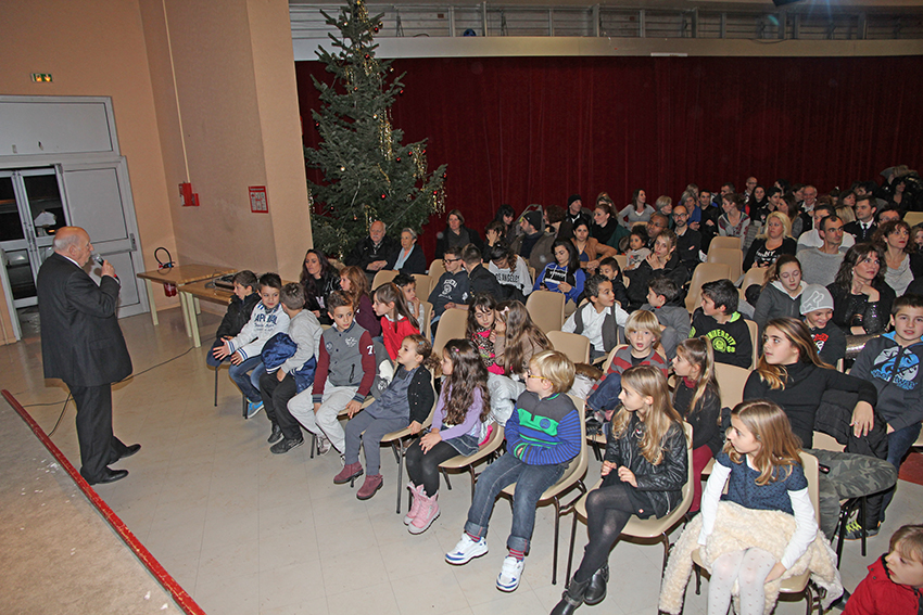 Spectacle-enfants-mairie_16-12-14