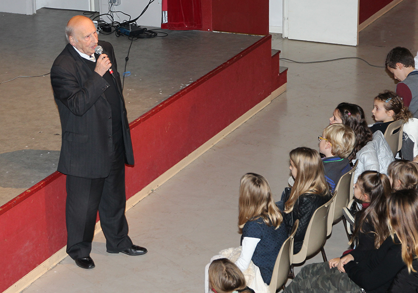 Spectacle-enfants-mairie_16-12-14