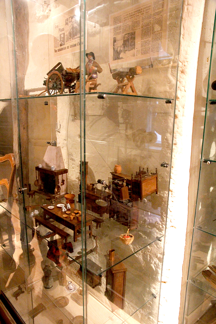 Miniatures-Trehin_4-4-15