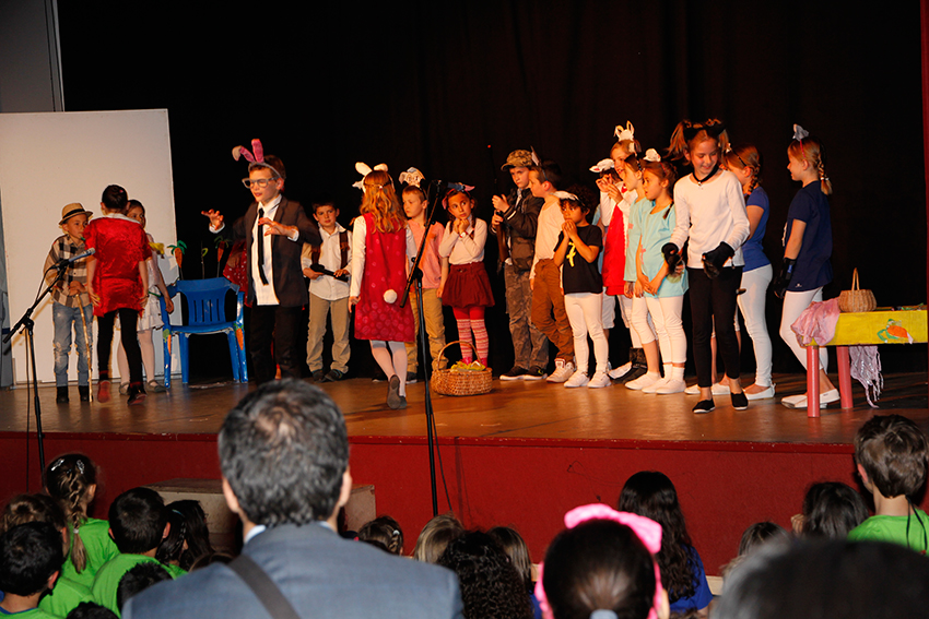Theatre-ecoliers_24-4-15