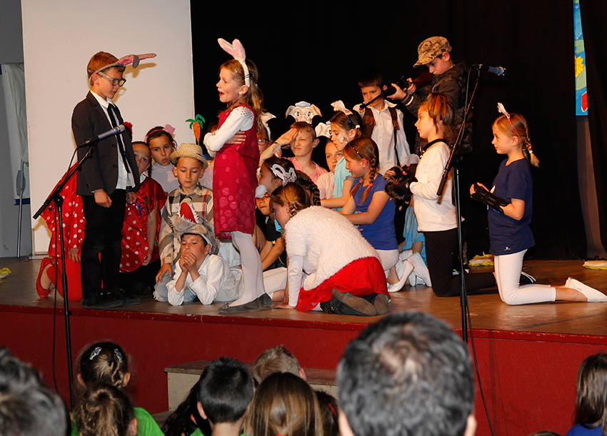 Theatre-ecoliers_24-4-15