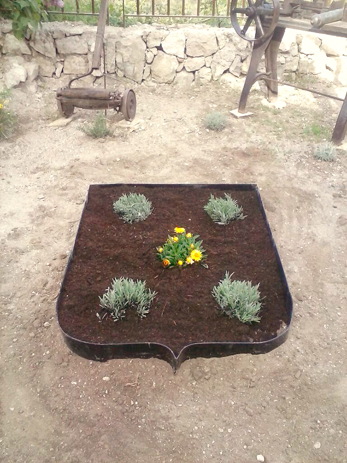 Blason jardin des outils