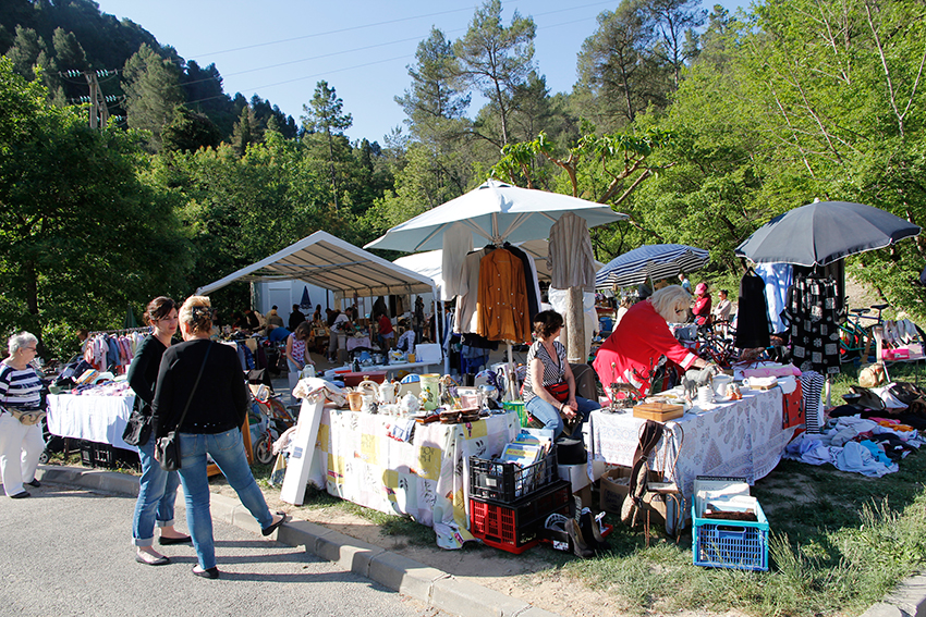 Vide-grenier à Brocarel