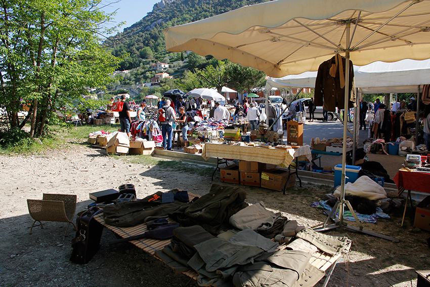 Vide-grenier à Brocarel
