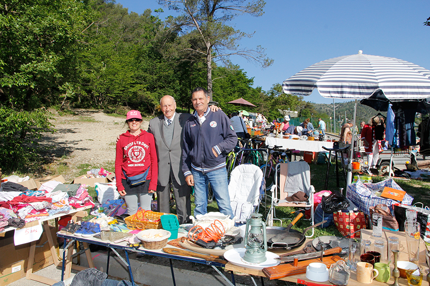 Vide-grenier à Brocarel