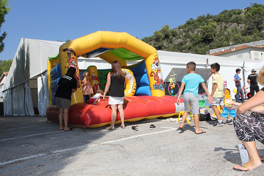 Ste-Rosalie-Jeux-enfants_30-8-15