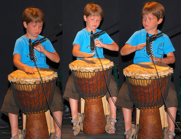 Jeune aux percussions