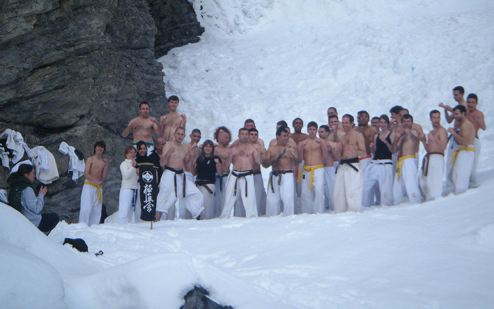 Karaté à la neige