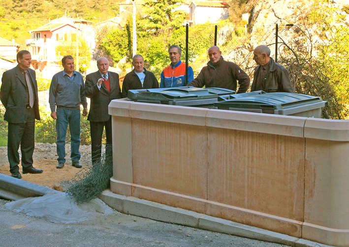 Conteneurs aux Moulins