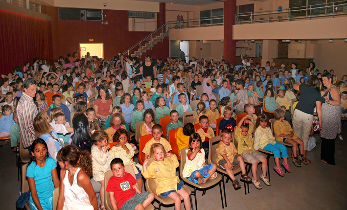 Maternelle au théâtre