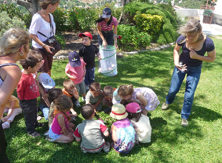 Maternelle et papillons