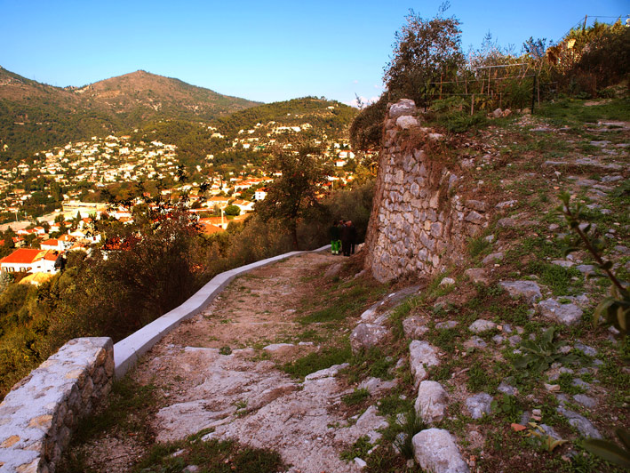 Chemin du Château