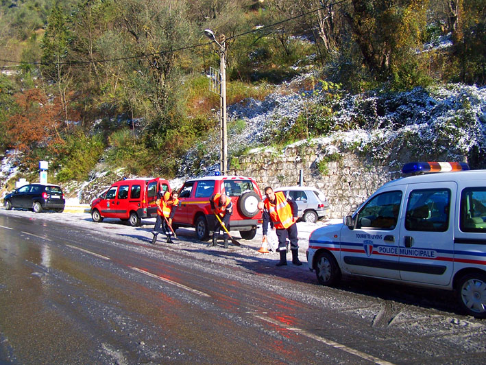 Pompiers et neige